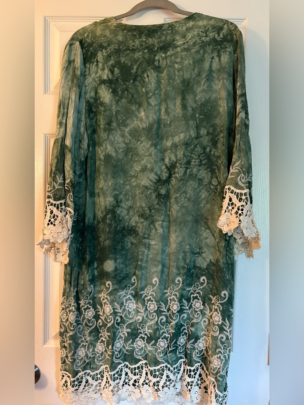 Green Tie-Dye Lace-Trim Long Sleeve Dress